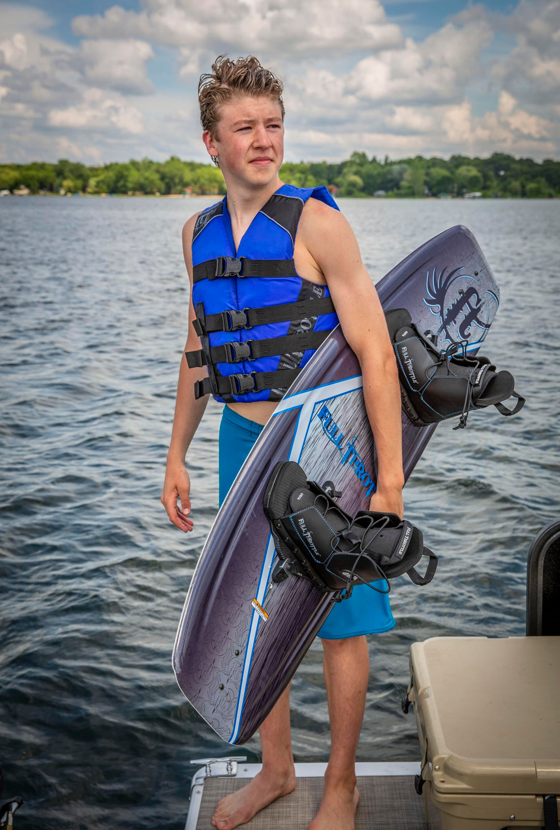 Full Throttle Aqua Extreme 140CM Wakeboard Kit