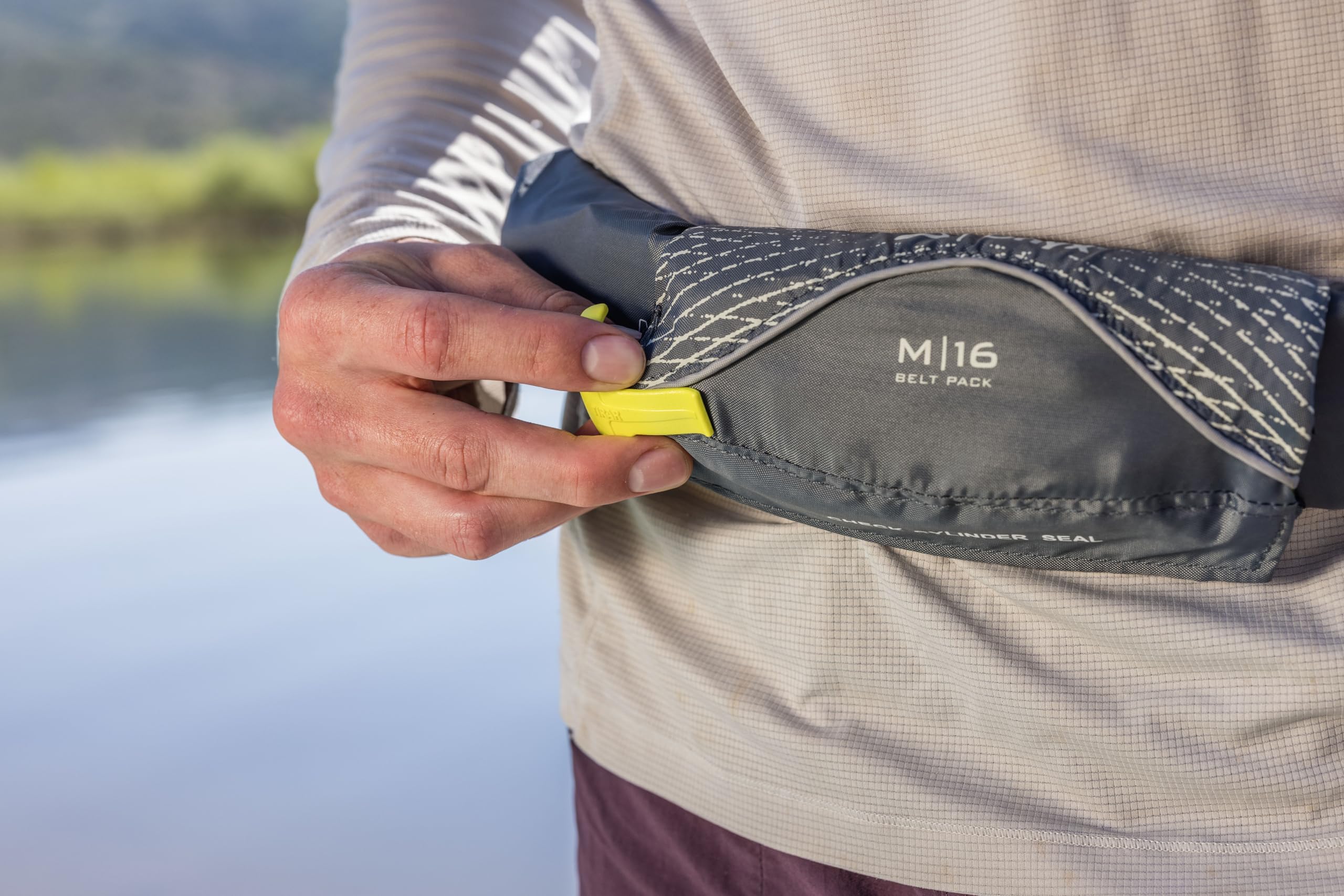 Onyx M-16 USCG-Approved Manual Inflatable Belt Pack