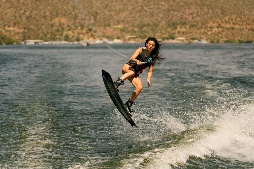 Full Throttle Aqua Extreme 140CM Wakeboard Kit